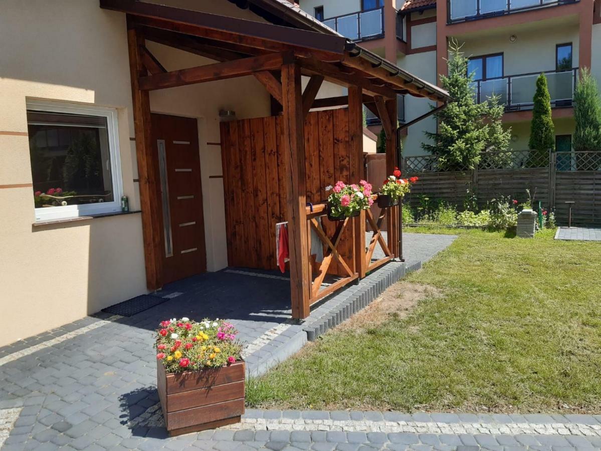 Apartamenty I Domki Mierzeja Sztutowo Exterior photo